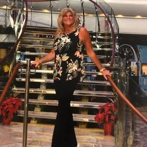 Meet your Posher, Sandy